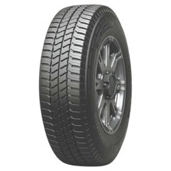 Michelin Agilis Cross Climate Tire LT265/60R20/10 121/118R